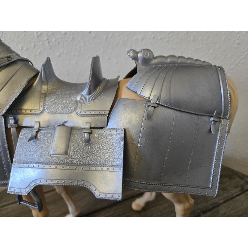 1968 Louis Marx Valor Armored Horse Noble Knight Series Vintage Rolling Toy - Picture 2 of 16